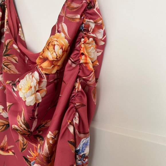 Express One Shoulder Floral Blouse - Size M - NWT - Picture 3 of 6